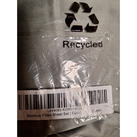 NWT Quince Bamboo Fitted Sheet Set Queen – 100% Organic Viscose, Hypoallergenic - Picture 4 of 5